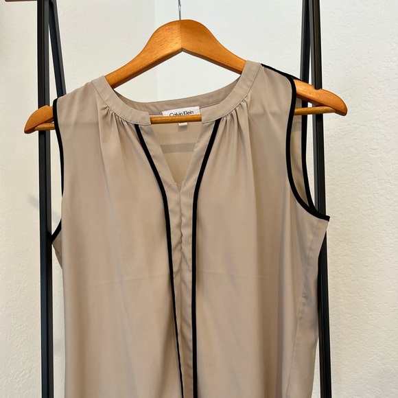 Calvin Klein Blouse - Picture 2 of 2